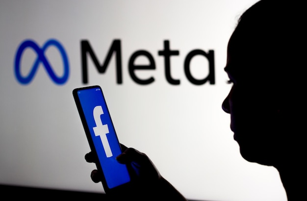 Use Facebook or Meta Ads Library to Improve Ads